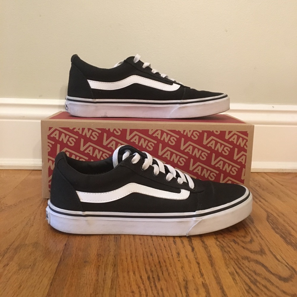 Vans Women's Classic Black Sneakers